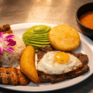 Bandeja Paisa