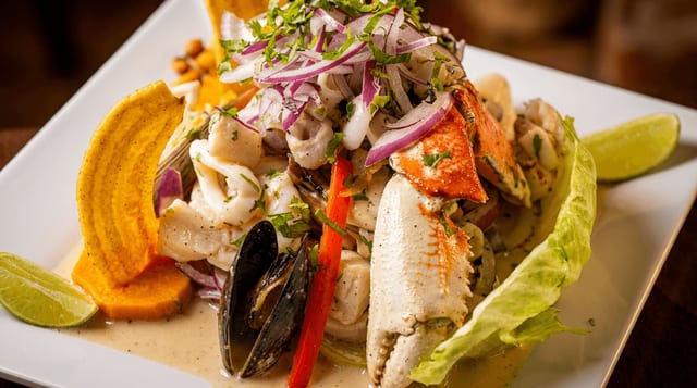 Ceviche Mixto.